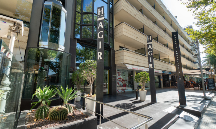 Hotel Agir Fasada