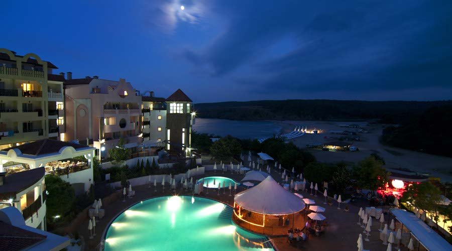  tour piscina noche hotel sinemorets